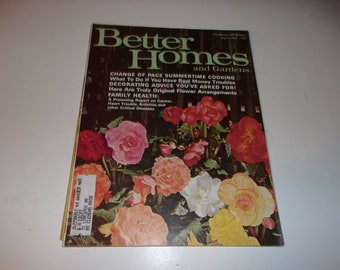 Vintage Better homes and Gardens August 1963 - Summertime Cooking, Scrapbooking, Retro 1960s Ads