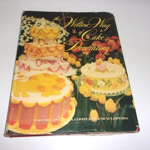 Wilton Way of Cake Decorating - Etsy