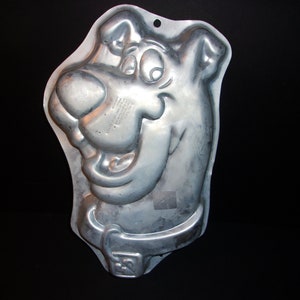 Wilton Brand Scooby-doo Cake Pan 2105-3206, Vintage Collectible