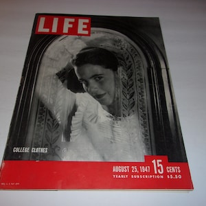 Vintage Life Magazine August 25, 1947 - College Clothes Cover, Coca-Cola Ad, Collectible, Paper Ephemera , Scrapbooking