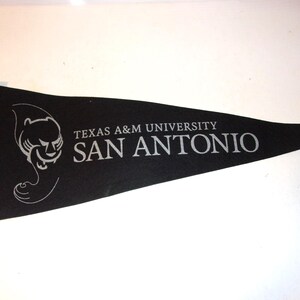Vintage San Antonio Texas A&M University 24 Inch Pennant, Wall Hanging, decorative, display, collectibles, sports