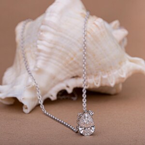 1.51 CT Pear Lab Grown Diamond Pendant: 14K White Gold, D VVS2, IGI Certified