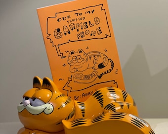 Zine: Ode to my thrifted Garfield phone