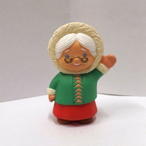 Vintage Hallmark Mrs. Claus Christmas Merry Miniature 1994 NOS