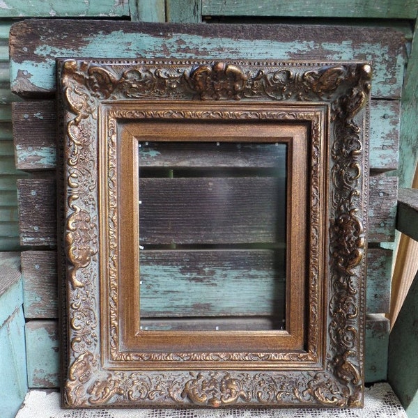 Vintage Gold Ornate Picture Frame with Intricate Design Photo Holder Hecho En Mexico Mid Century