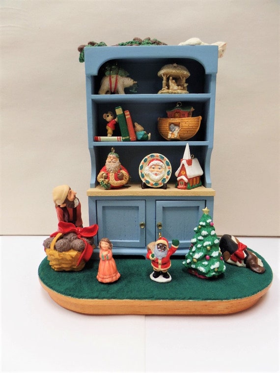 Hallmark Mrs. Claus' Cupboard Keepsake Miniature Ornaments With Display  Piece 1994 NOS Signature Collection Expo Event Piece Wood Hutch 