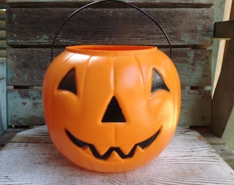Vintage General Foam Plastics Halloween Candy Bucket Jack O Lantern Design