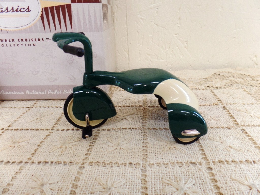 自転車本体 KIDDIE CAR CLASSICS Hallmark 1996 Kiddie Car Classics Sidewalk Cruisers