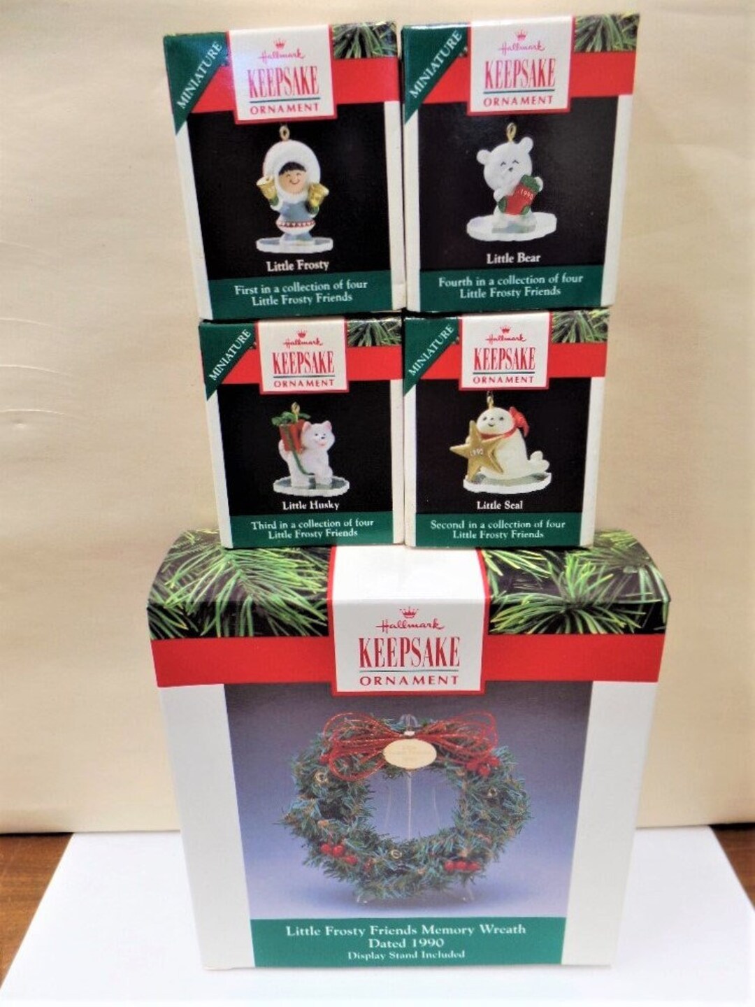 Hallmark Little Frosty Friends Memory Wreath and Four Miniature