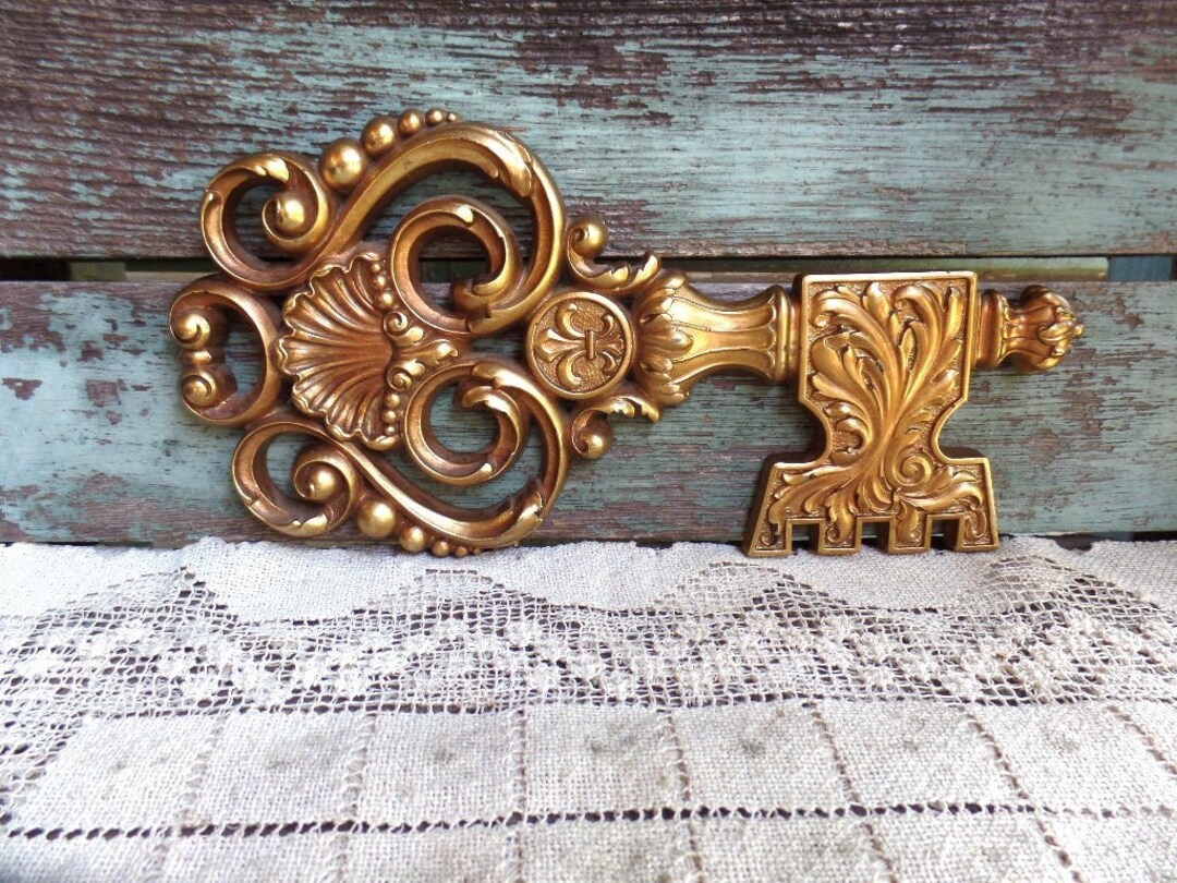 Vintage Syroco Ornate Key Wall Plaque Hollywood Regency - Etsy