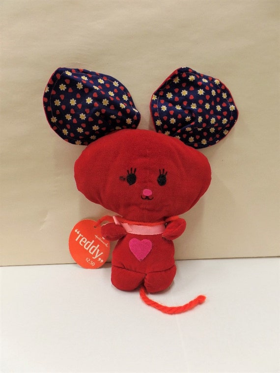 LOVE RAT（RED Ver.) Satin Rat Love Leash or Key Holder Red - Walmart.com