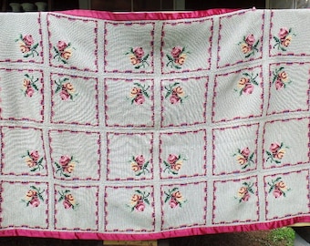 Vintage Handmade Needlework Throw Floral Design