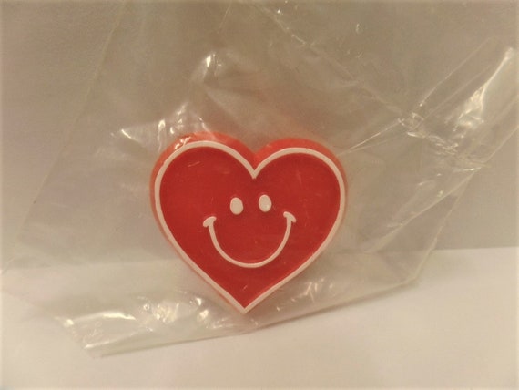 Vintage Hallmark Valentine Lapel Pin 1980's NOS S… - image 1