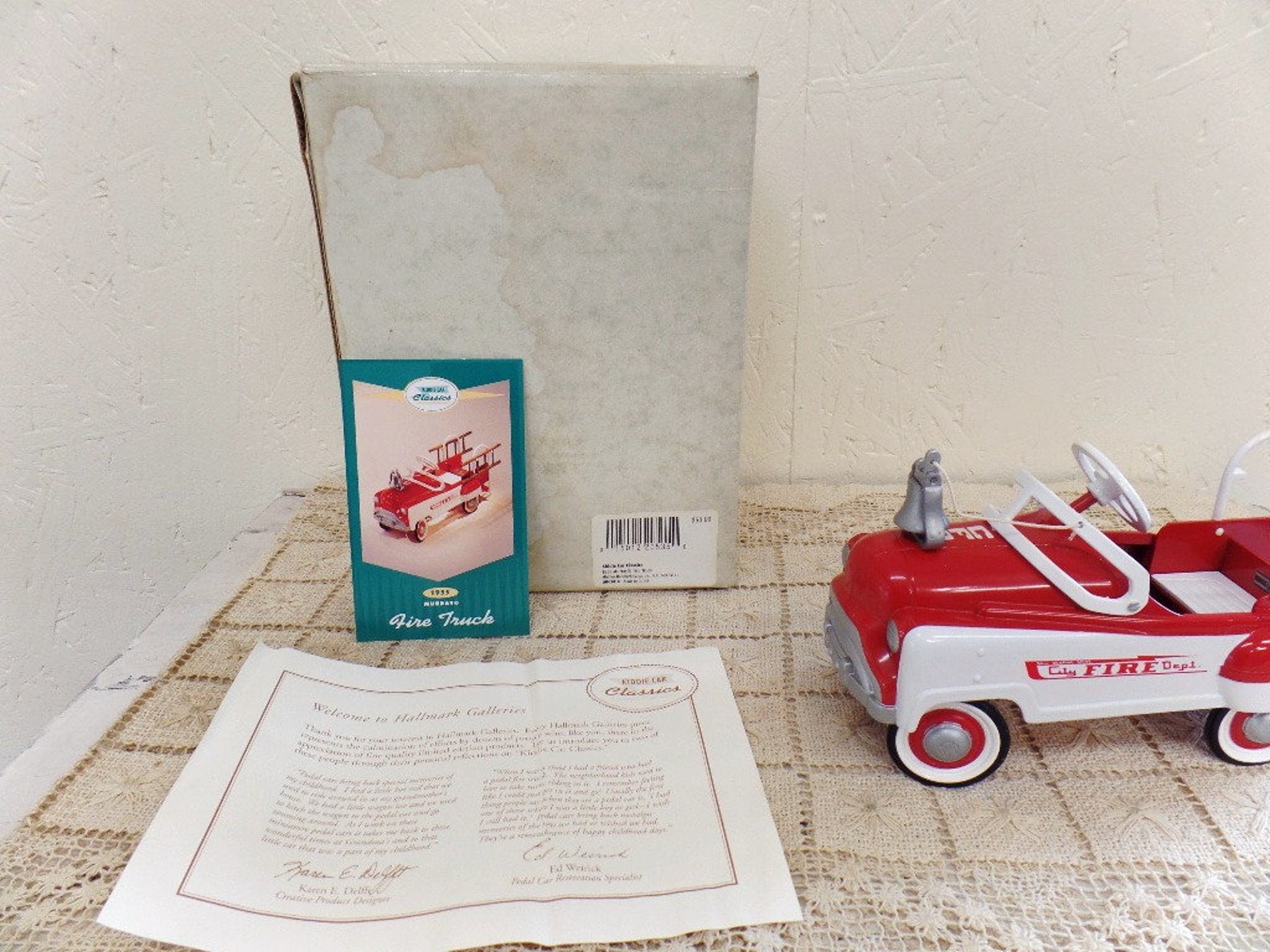 93 Hallmark Kiddie Car Classics 1955 Murray FIRE CHIEF LE Pedal Car Model NEW