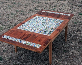 Mesa de comedor grande. Mesa de comedor Drop Leaf. Gran mesa de hojas de gota de cocina. Mosaico de vidrio "Colorido Medley". 47w x 90l x 30t. Acabado dorado