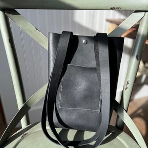 Black tote bag