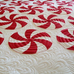 Peppermint Swirl Quilt - Queen Size 86&quot; x 92&quot; Free Shipping - 50% Deposit Listing