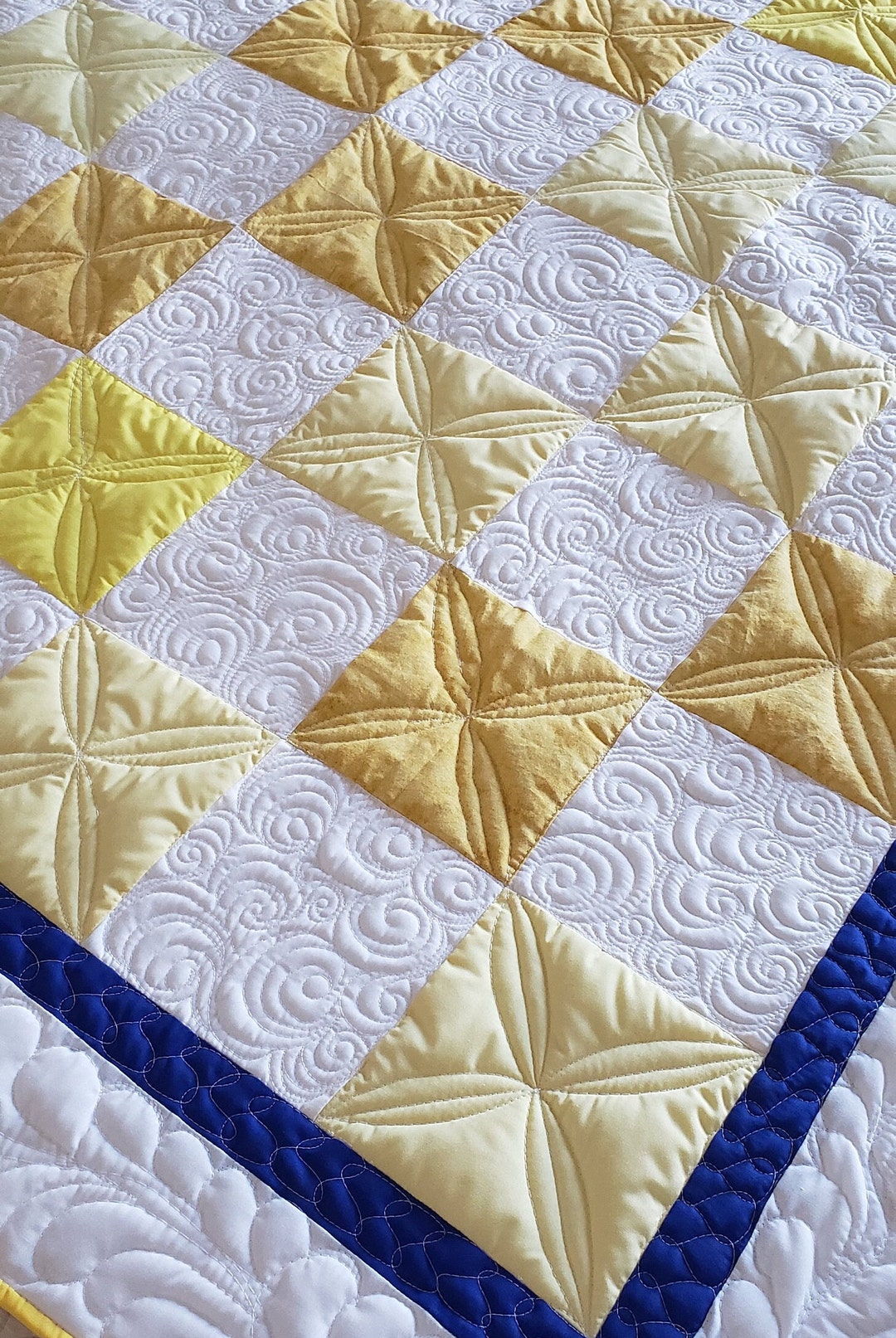 Yellow Patchwork Gold Quilt Bright Quilt White and Yellow - Etsy