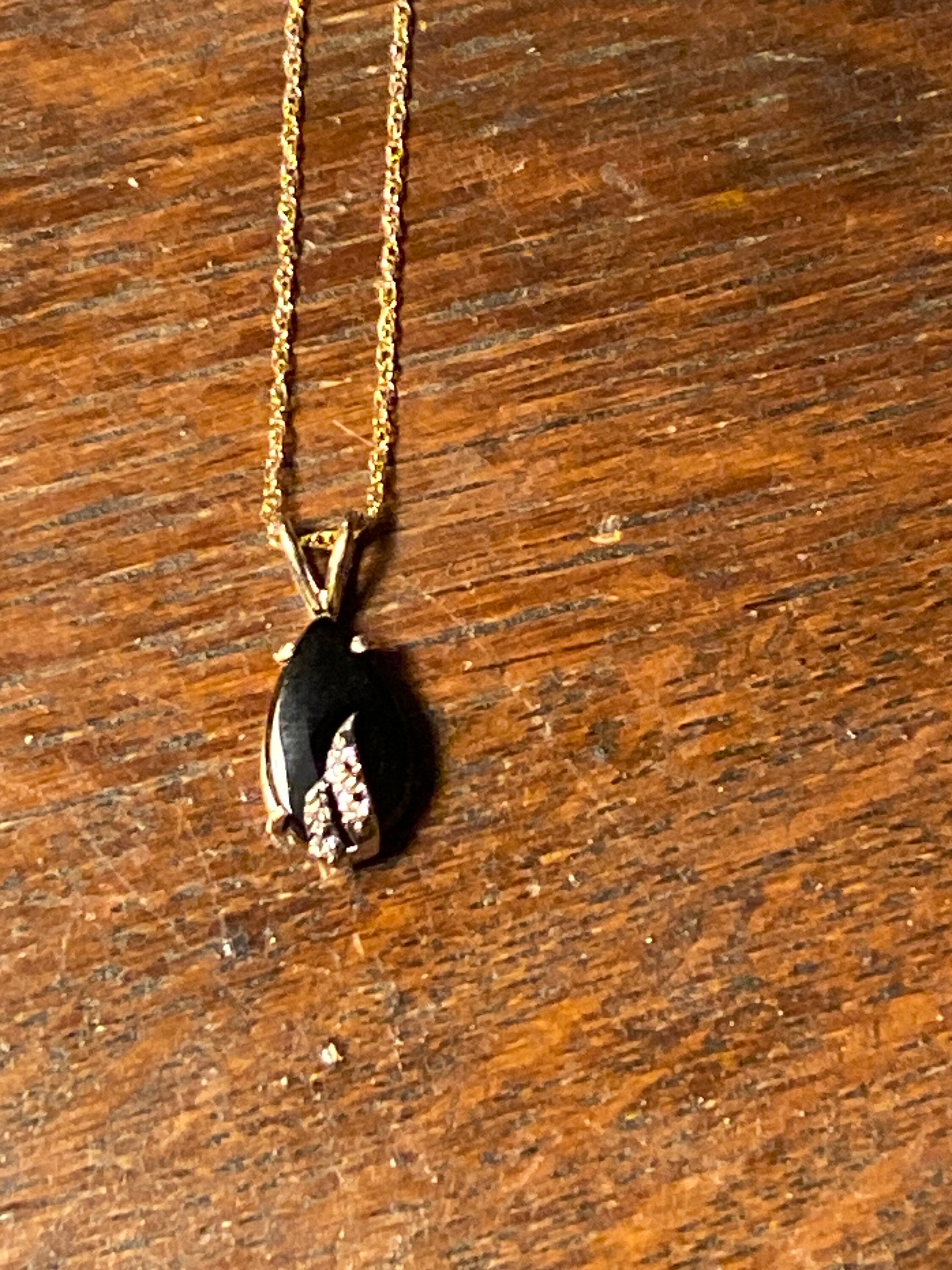 Black onyx and diamonds  yellow gold vintage necklace