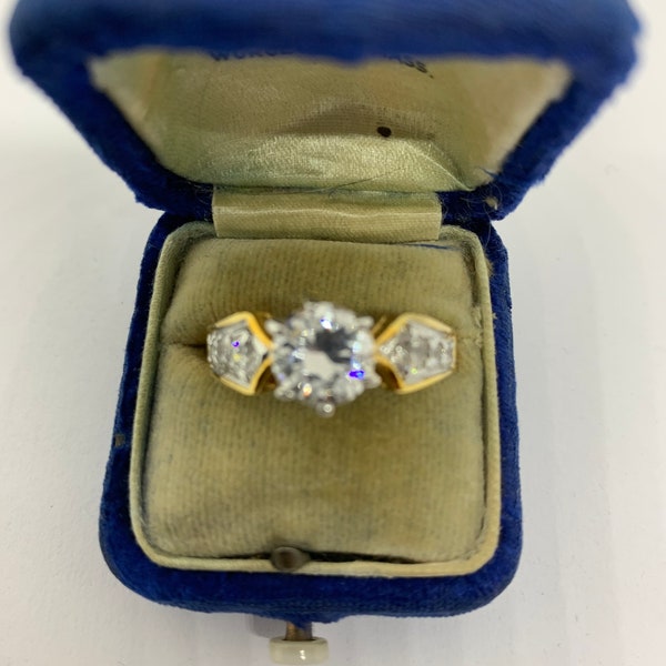 Ring, cubic zirconia, 8mm, size 11, 6 side stones, 14kt hge, heavy gold electroplate, vintage, unworn