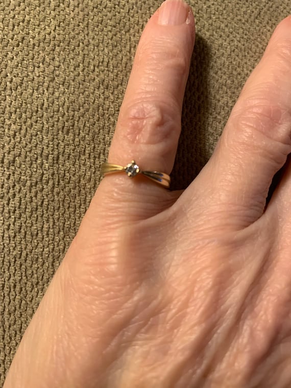 Diamond engagement ring, solitaire, diamond ring,… - image 3