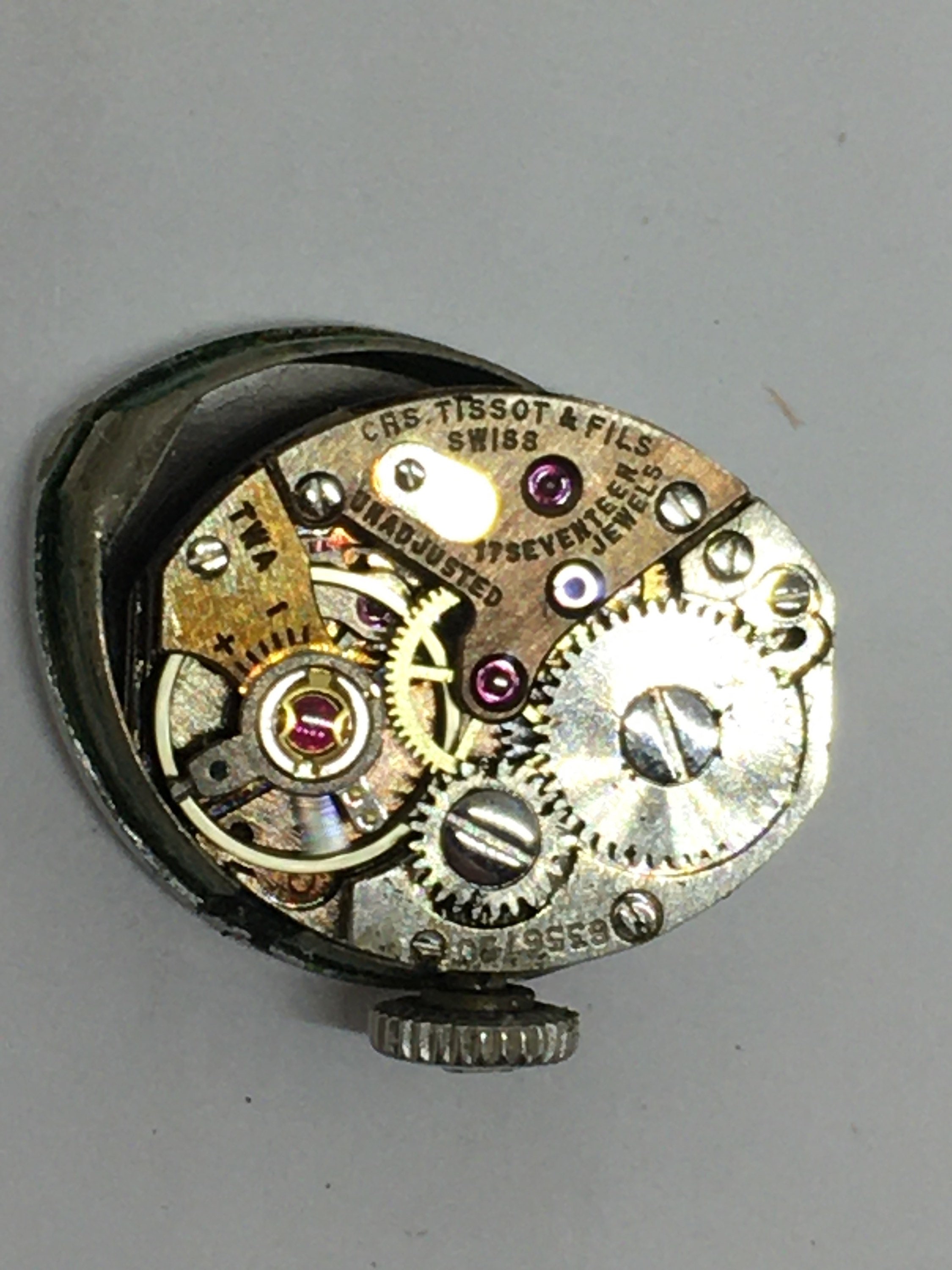 VTG ~ Tissot Ladies 10kt RGP Stretch Band Wrist Watch ~ 17 Jewels ~ Swiss Tissot Wrist Watch, Stretch Band, White Metal, Ladies  main image 3