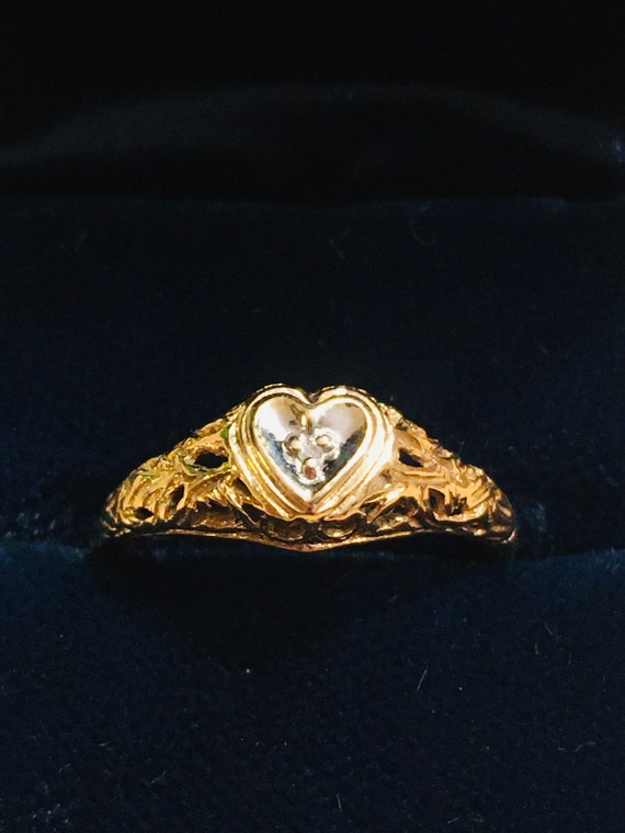 14kt heart shape gold diamond ring, vintage, hear… - image 2