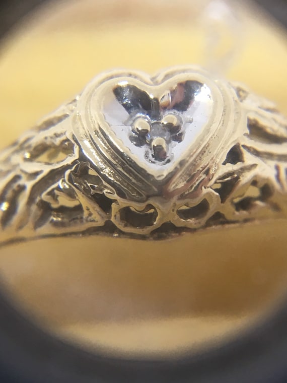 14kt heart shape gold diamond ring, vintage, hear… - image 3