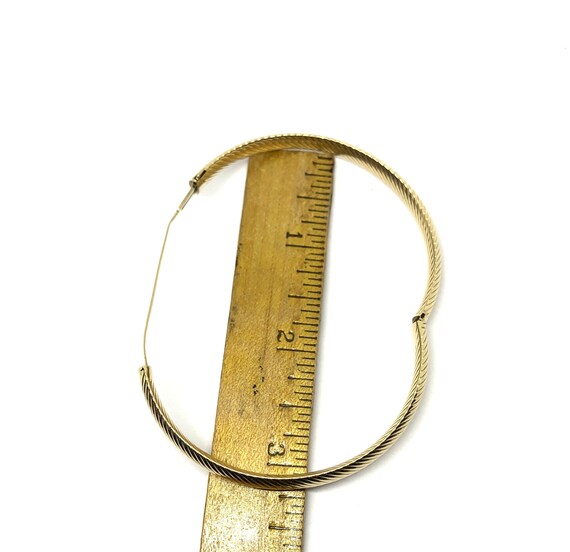 Bangle bracelet, 14kt yellow gold , hinged, hidde… - image 8