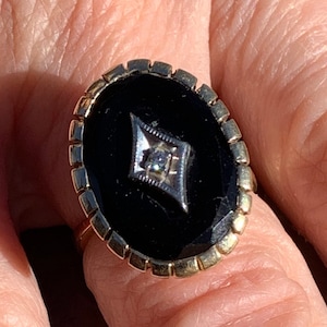 Black onyx /diamond ring, antique, 14kt yellow gold, oval, marked Esem Co., size 6 1/2, bezel set handmade setting . American tradition co