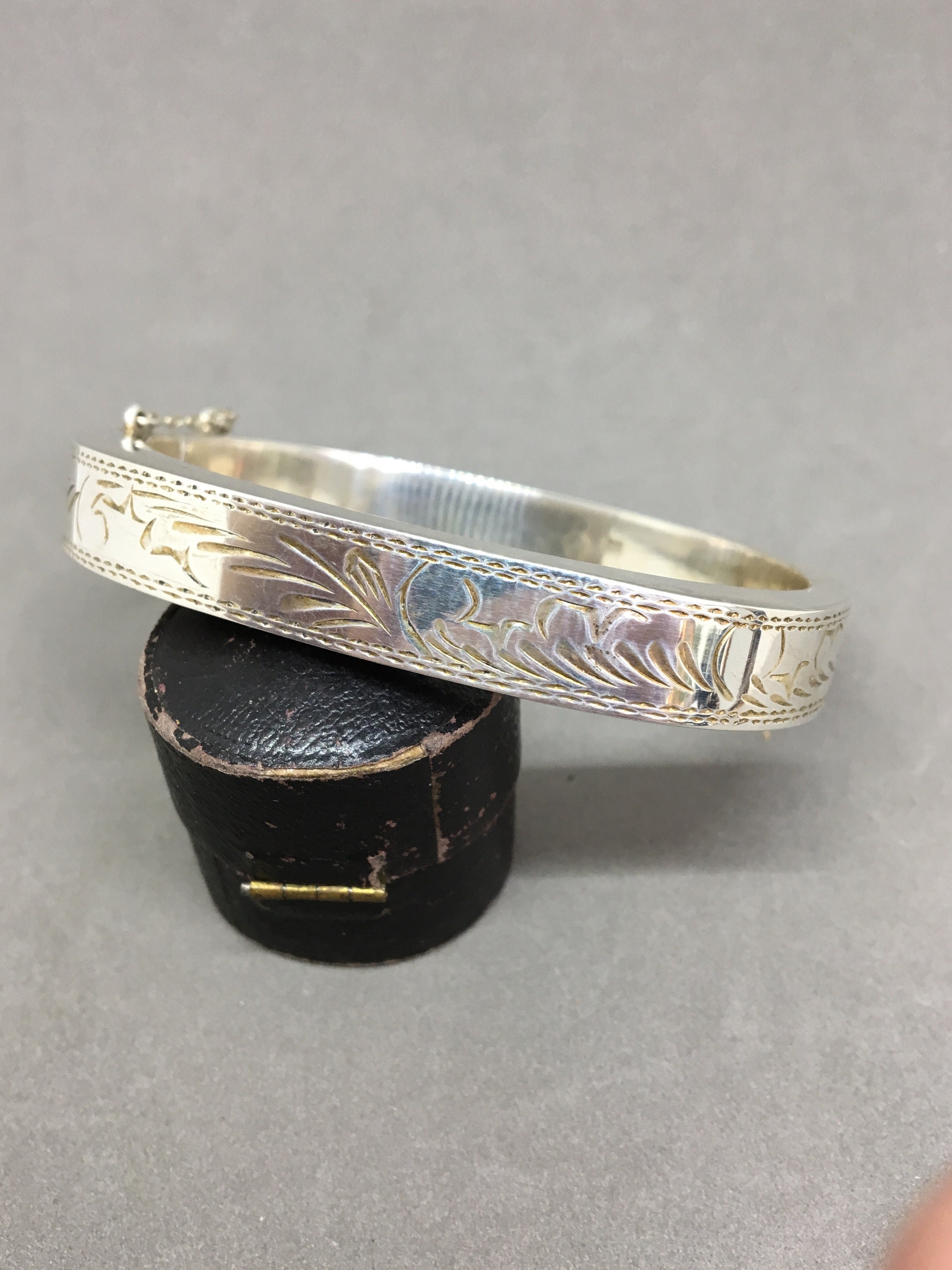 Vintage Opening - Sides Engraved Bangle Bracelet Etsy With