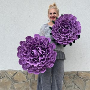 Giant Flowers. Party Purple Decor. Photo Zone. Giant Aster. Photo Shoot Accessory. Window Display Flowers Design. Floral Arch. Flower Wall