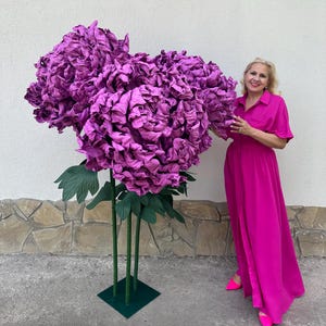 Giant Peony. Large Purple Artificial Flowers. Flower Backdrop. Event Luxury Flowers. Photo Booth. Showcase Flowers Design. XXL Flowers