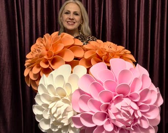 Flores gigantes de espuma rosa em formato de dálias - Decoração para eventos, arco de casamento, vitrine.