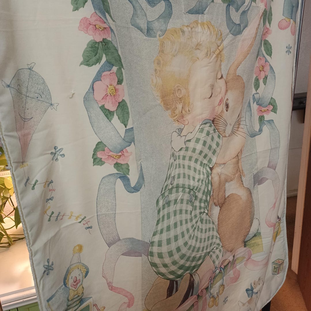 Daisy Dairy Dream Quilted Blanket NCU0PT029