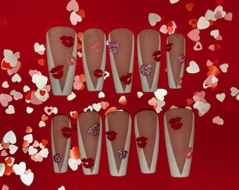 Kiss On My List | Valentine’s Day | Press-ons | Acrylic Nail | Valentine’s Day Inspired Set | Nail Art | Love | Kisses