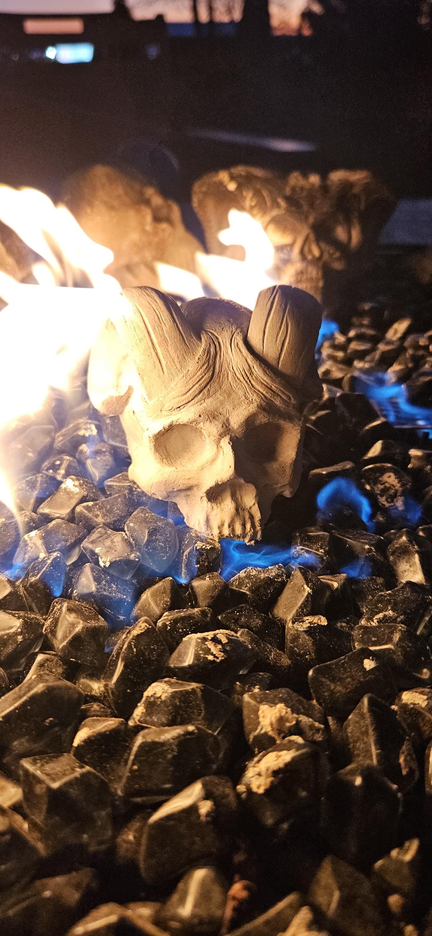 Hand poured refractory cement Fire Pit Curved Horn Demon Skull