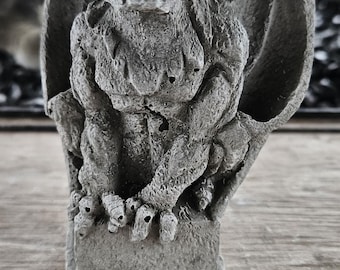 Fire Pit Gargoyle hand poured using refractory cement. Great for outdoor gas or wood fire pit. Withstands temperature to 2300 degrees.