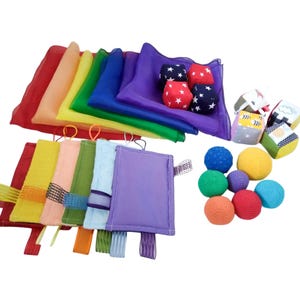 Montessori Baby Sensory Toys Box, Fabric Cards, Organza Cloth, Knit Balls and Sensory Cubes – Baby Fine Motor & Sensory Development Toy