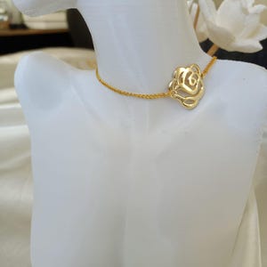 chain necklace, flower necklace, stylish necklace, gift necklace, Valentine&#39;s Day necklace, women&#39;s necklace, handmade necklace