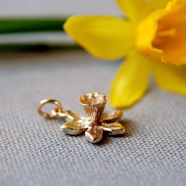 Gold Daffodil Charm | Daffodil Flower Charm | 9CT Gold