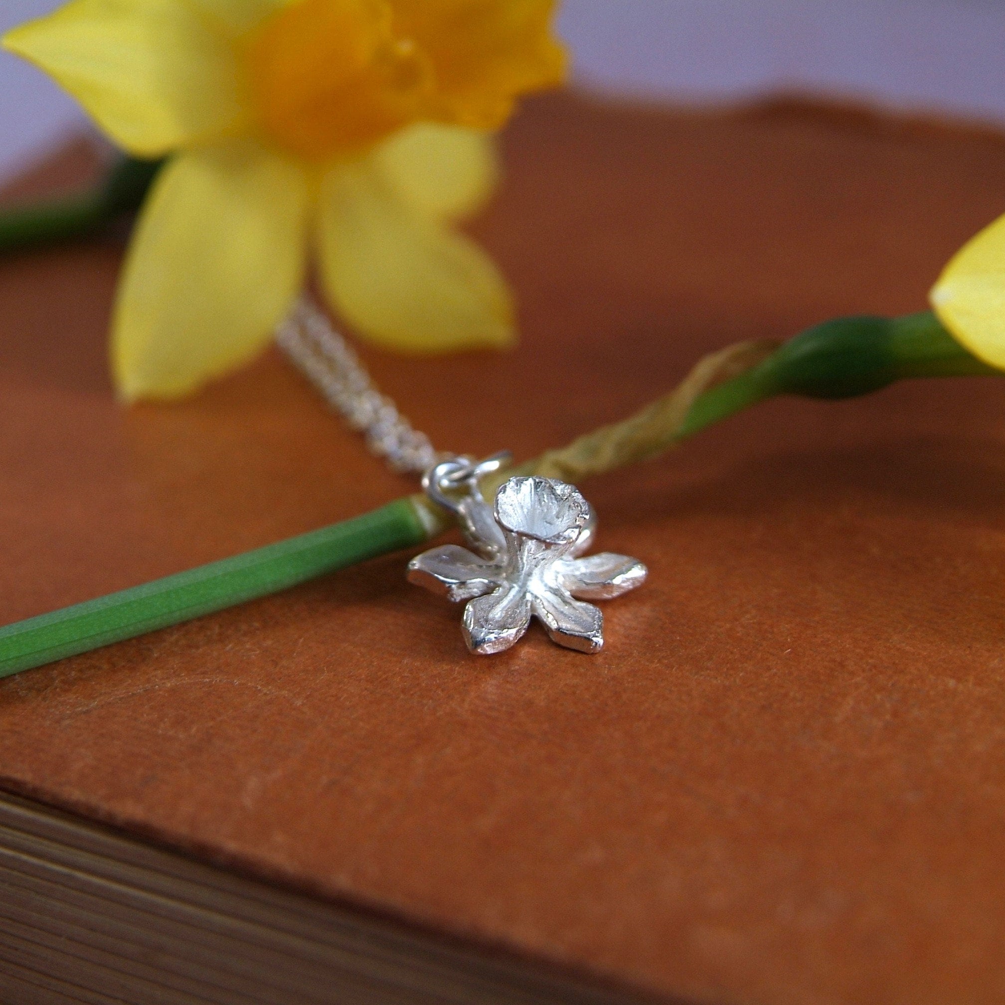 ★ roaju★ silver925Lissome flower necklace 5003887457 Amazon.com: dRAGonFy Necklaces Silver Flower Five Petal