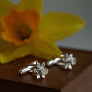 Sterling Silver Daffodil Cufflinks | Handmade Men's Cufflinks | Welsh Gift for Him | Spring Wedding