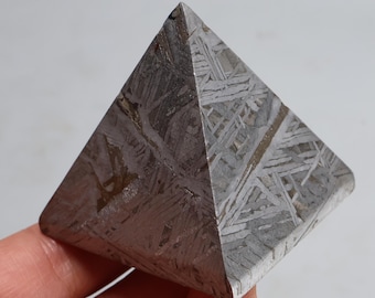 109g 鉄隕石標本、宇宙天文学ギフト D6858 - Etsy 日本