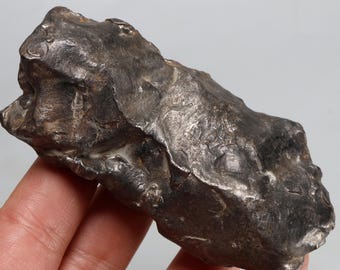 ゲベル・カミル鉄隕石 – 41グラムのエジプト隕石標本 - Etsy 日本