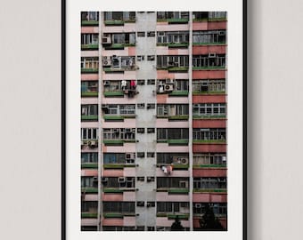 Fotografía de un rascacielos de Hong Kong: arquitectura urbana, paisaje urbano en tonos pastel.