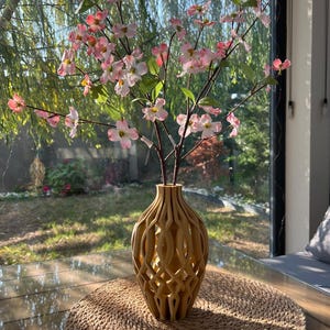 3D Printed Lattice Vase: Modern Minimalist Boho Decor