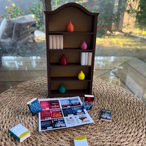 DIYカスタムミニ本棚 | ドールハウス＆ブックコーナー家具、図書館ミニ本棚、読書好きへのギフト、ミニチュア本棚、不安解消本棚