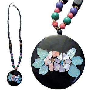 Vintage Mother of Pearl Inlay Flower Pendant Chunky Beaded Necklace