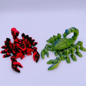 3D Printed Cyberpunk Scorpion – Articulated Mech Toy | Sci-Fi Desk Buddy